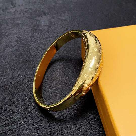 Picture of LV Bracelet _SKULVbracelet11ly6311350